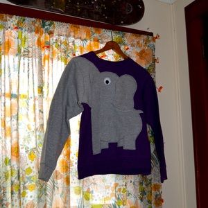 Elephant Sweatshirt size L